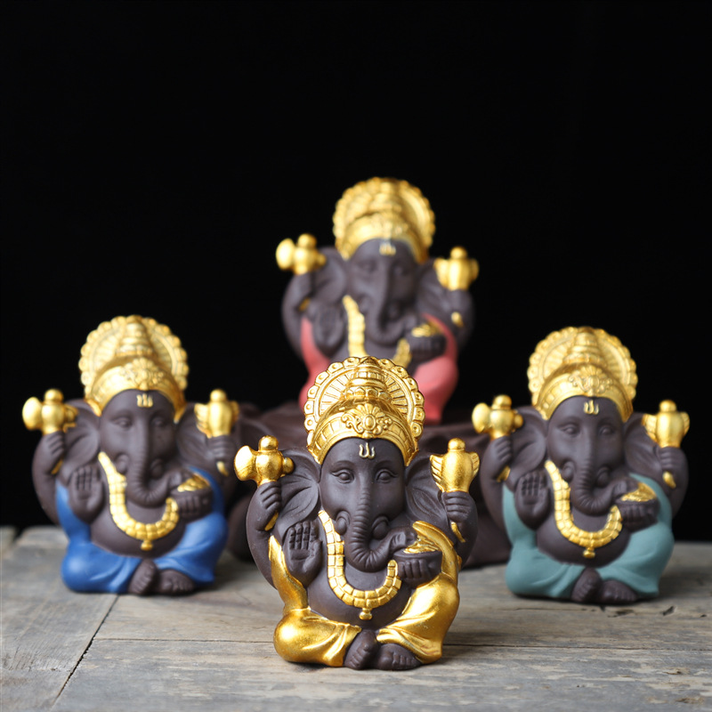 Ganesha de la suerte con la figura de la estatua de la corona para el escritorio de las estatuas religiosas